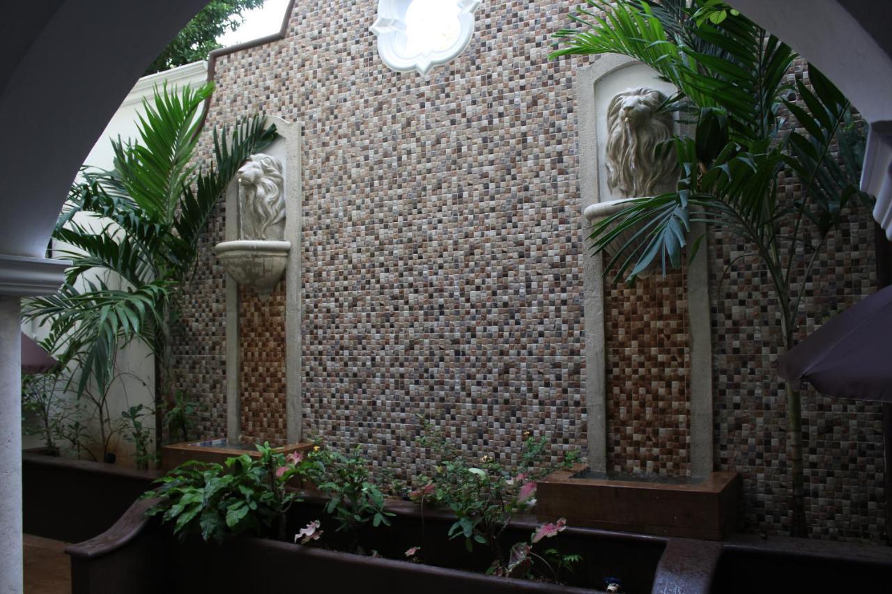 Hotel Casona Margot Valladolid  Esterno foto