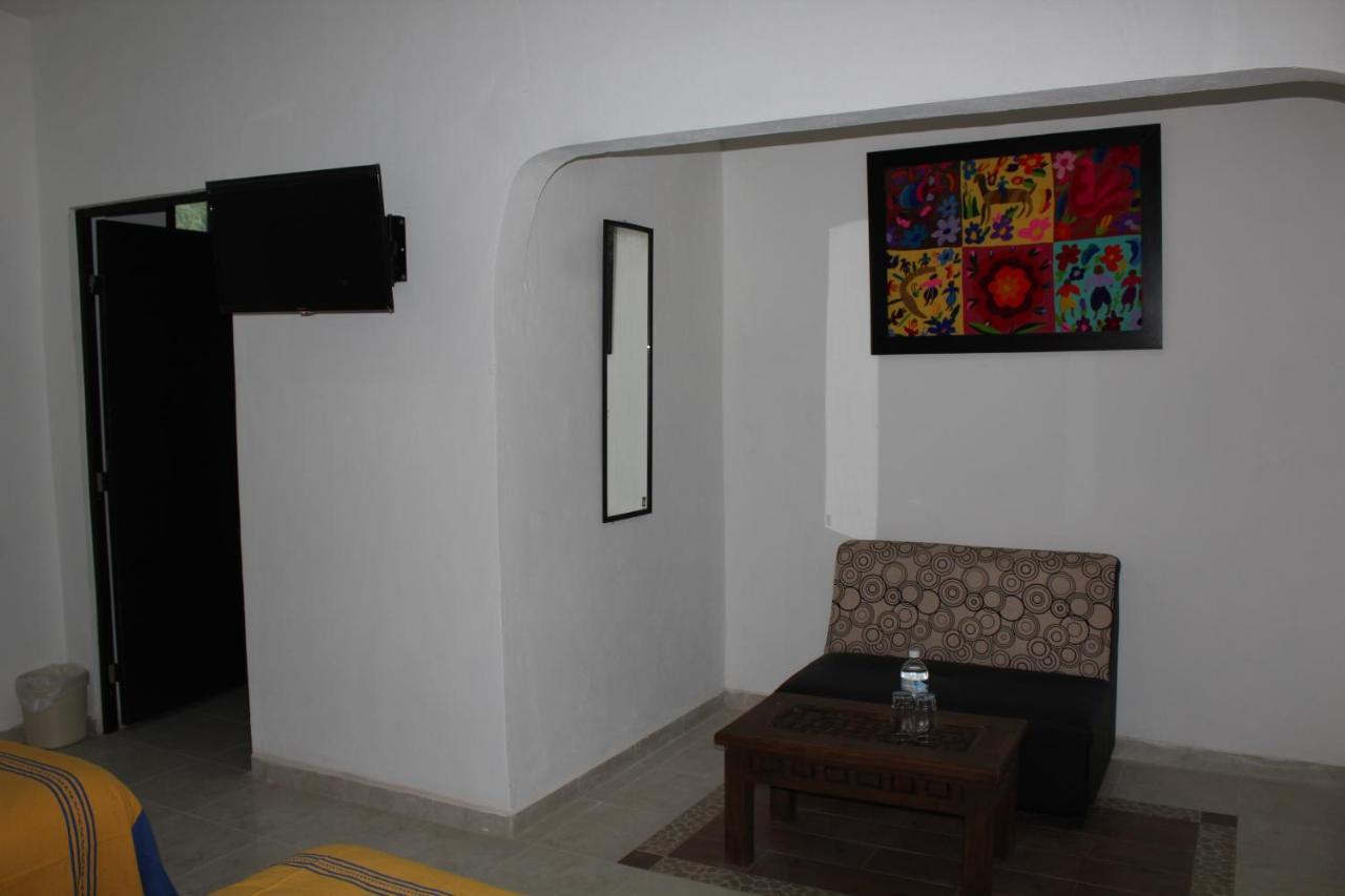 Hotel Casona Margot Valladolid  Esterno foto