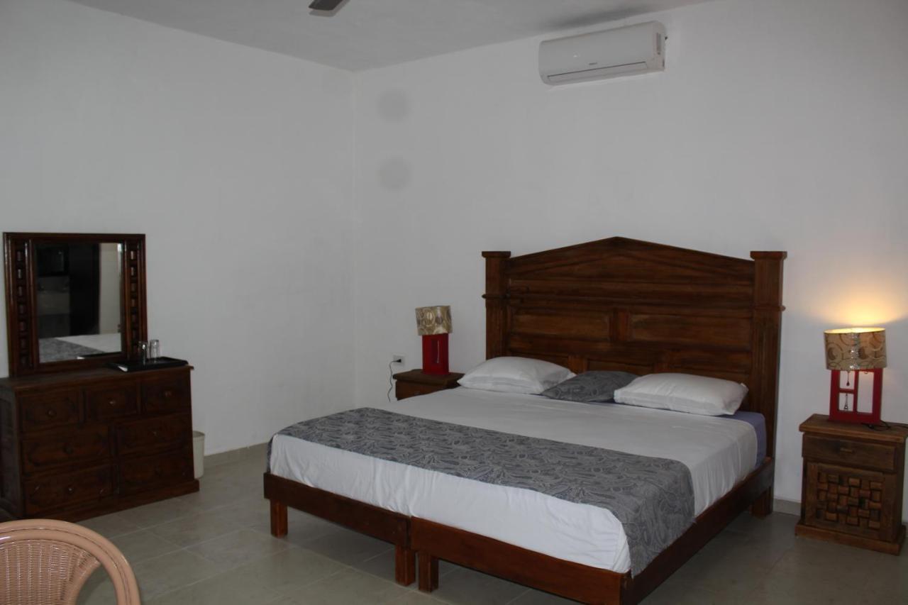 Hotel Casona Margot Valladolid  Esterno foto
