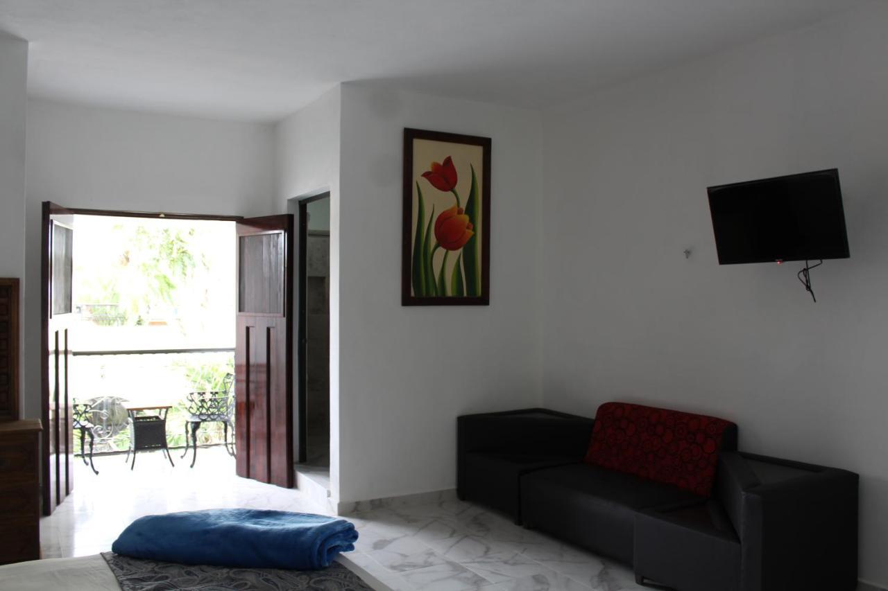 Hotel Casona Margot Valladolid  Esterno foto